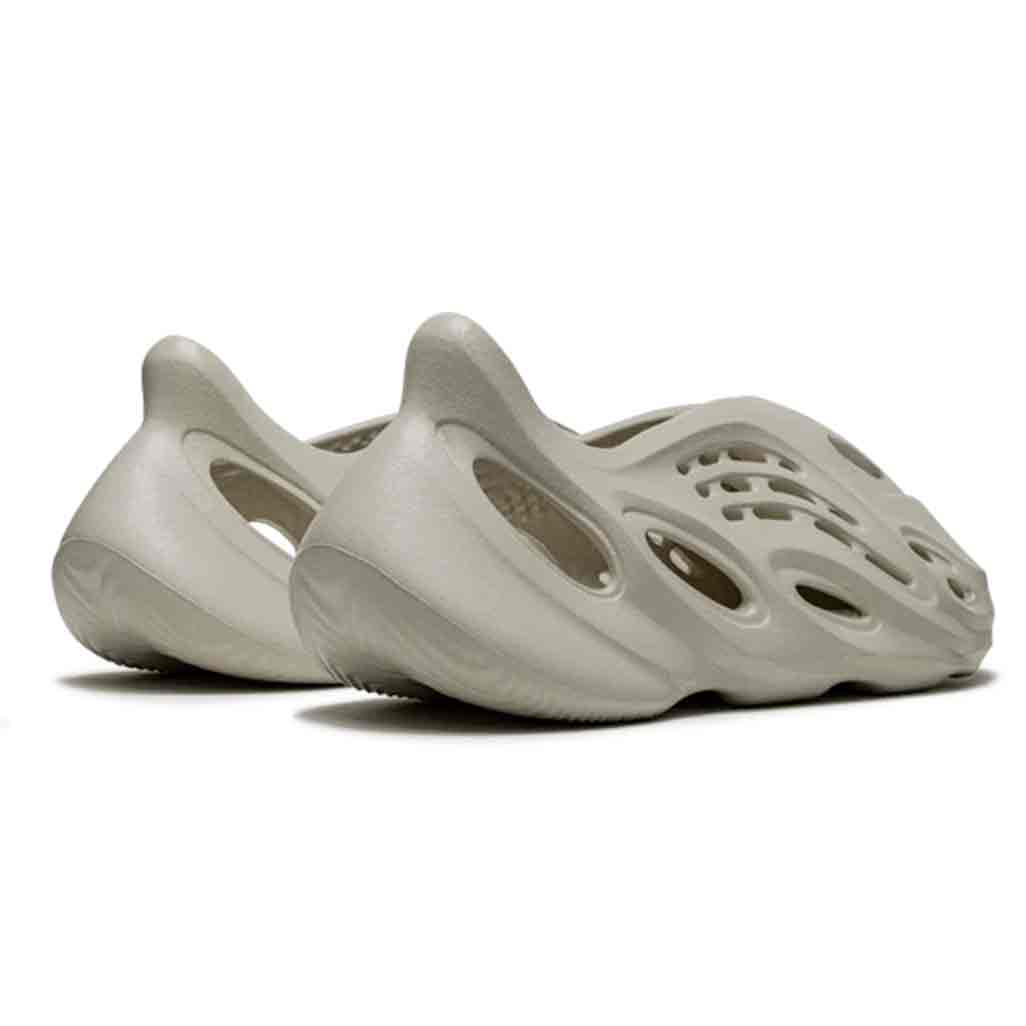 adidas Yeezy Foam RNNR Sand - Image 3