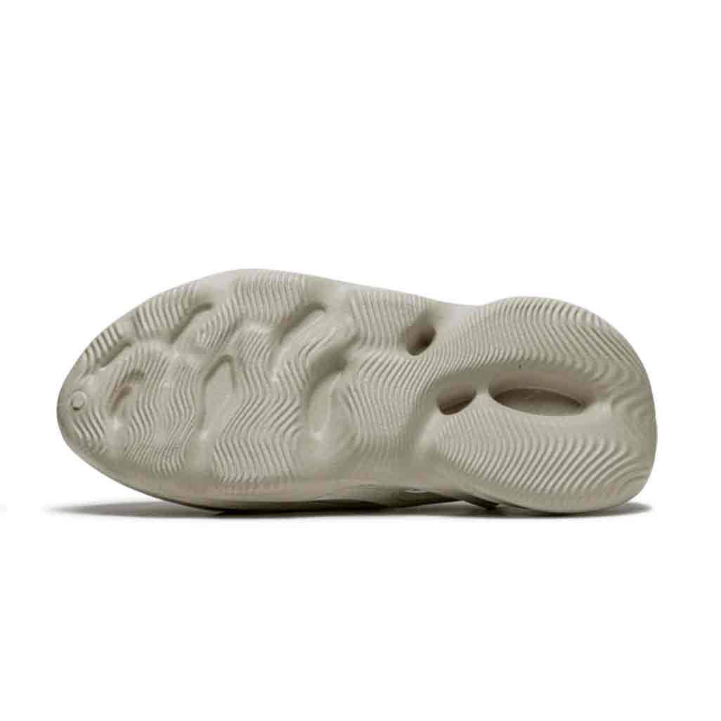 adidas Yeezy Foam RNNR Sand - Image 4