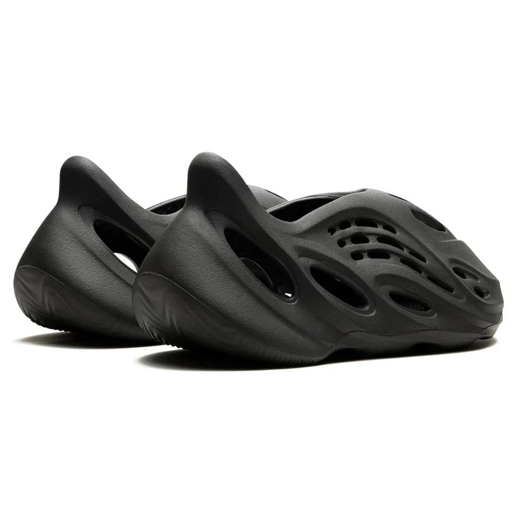 adidas Yeezy Foam RNR Carbon - Image 3