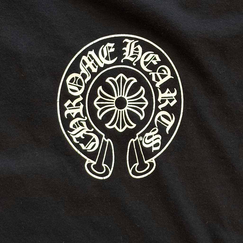 Chrome Hearts Horseshoe & Old English Long-Sleeve Pocket T-Shirt - Image 4