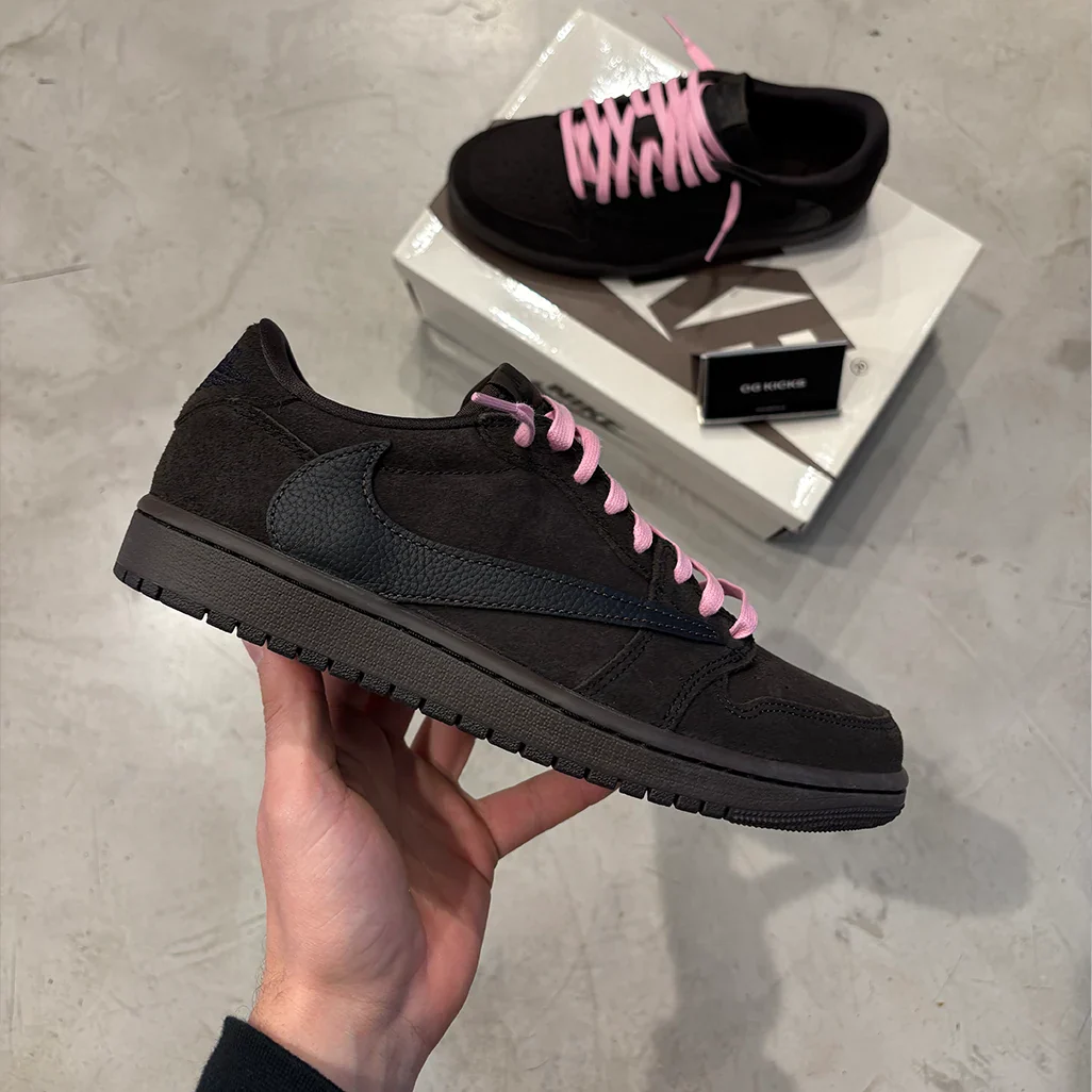 Air Jordan 1 Retro Low OG SP Travis Scott Velvet Brown - Image 3