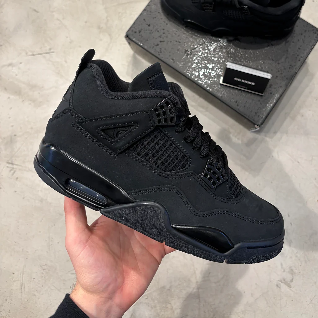 Air Jordan 4 Retro Black Cat 2025 - Image 7