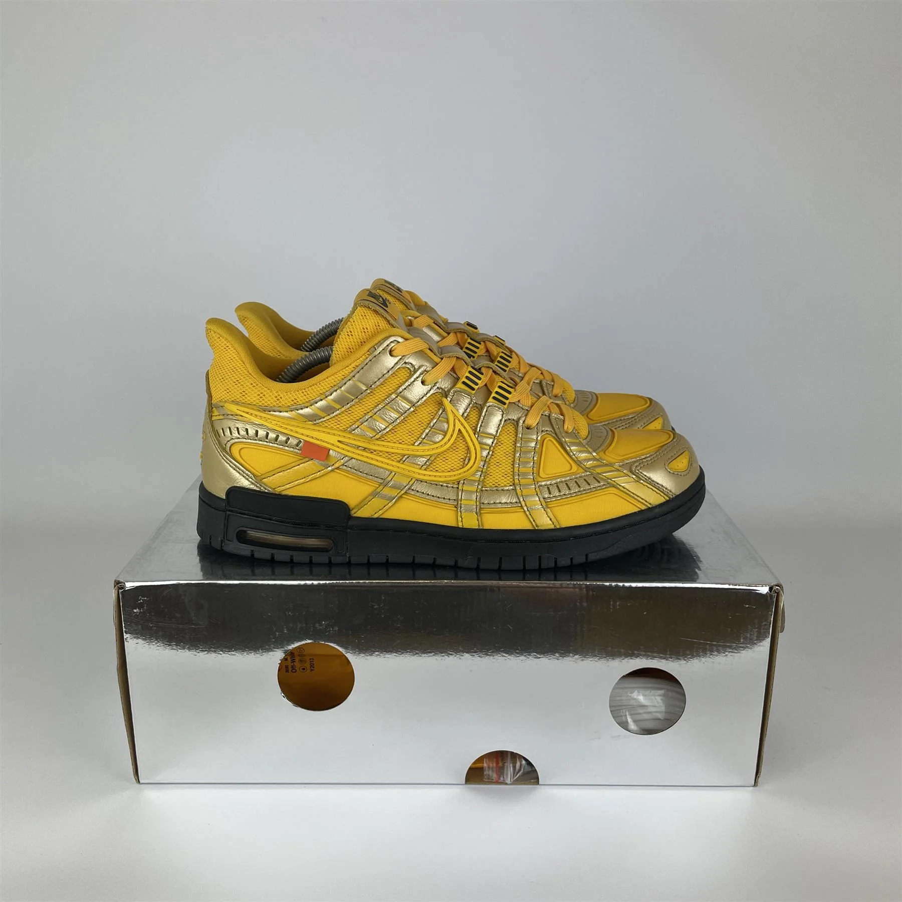 Nike Air Rubber Dunk Off-White University Gold UK8.5 - Image 3