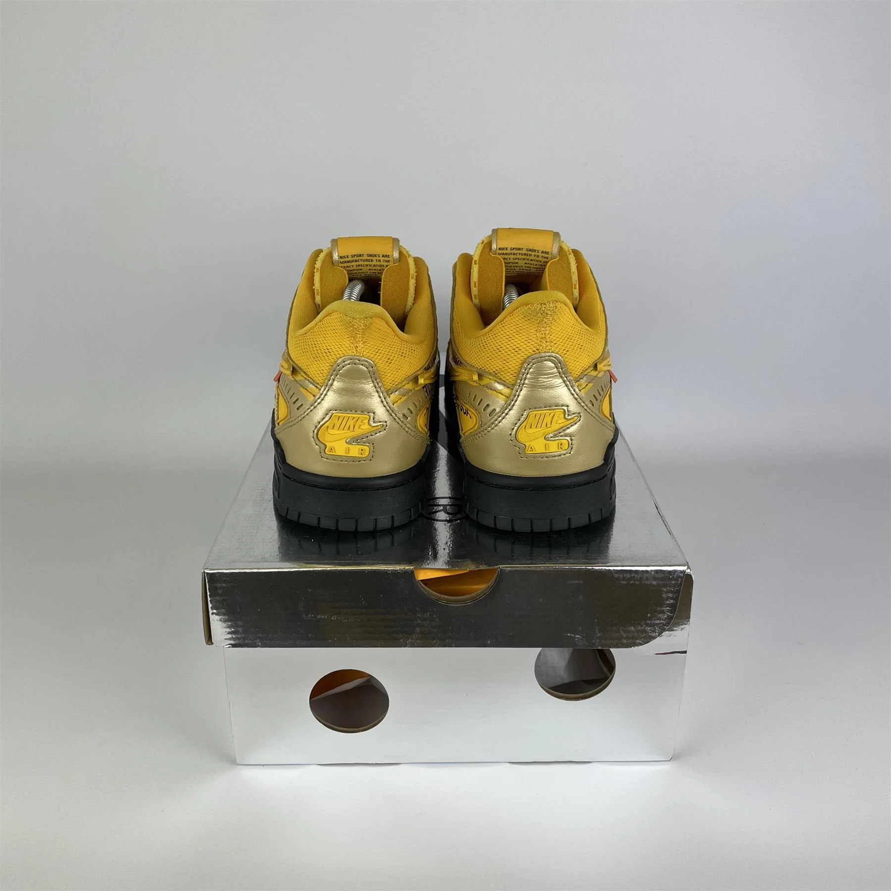 Nike Air Rubber Dunk Off-White University Gold UK8.5 - Image 4