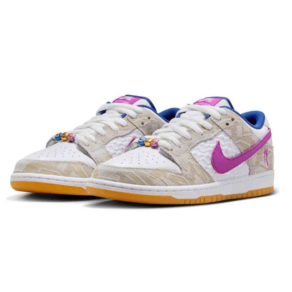 Nike SB Dunk Low 'Rayssa Leal' - Image 3