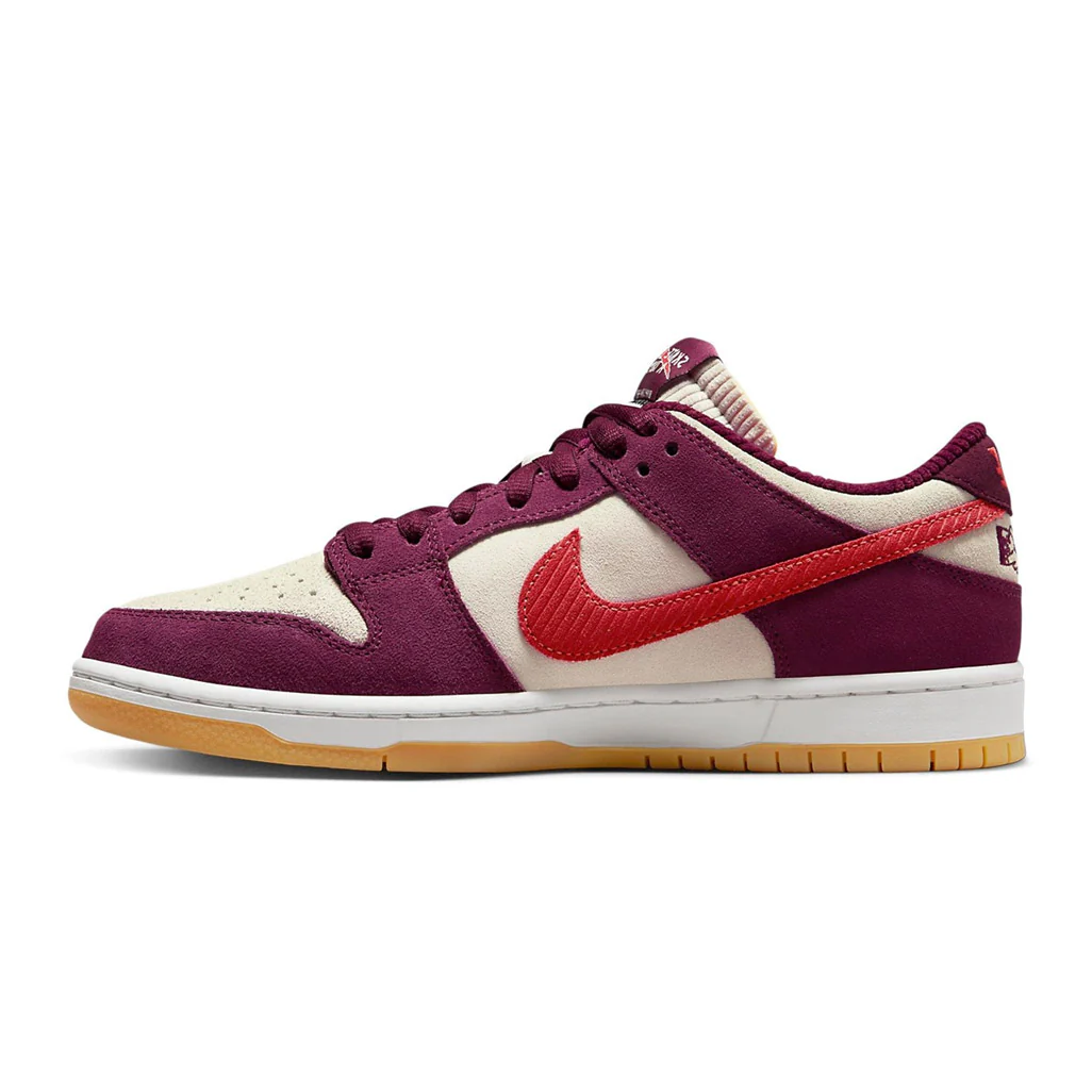 Nike SB Dunk Low Skate Like a Girl - Image 2