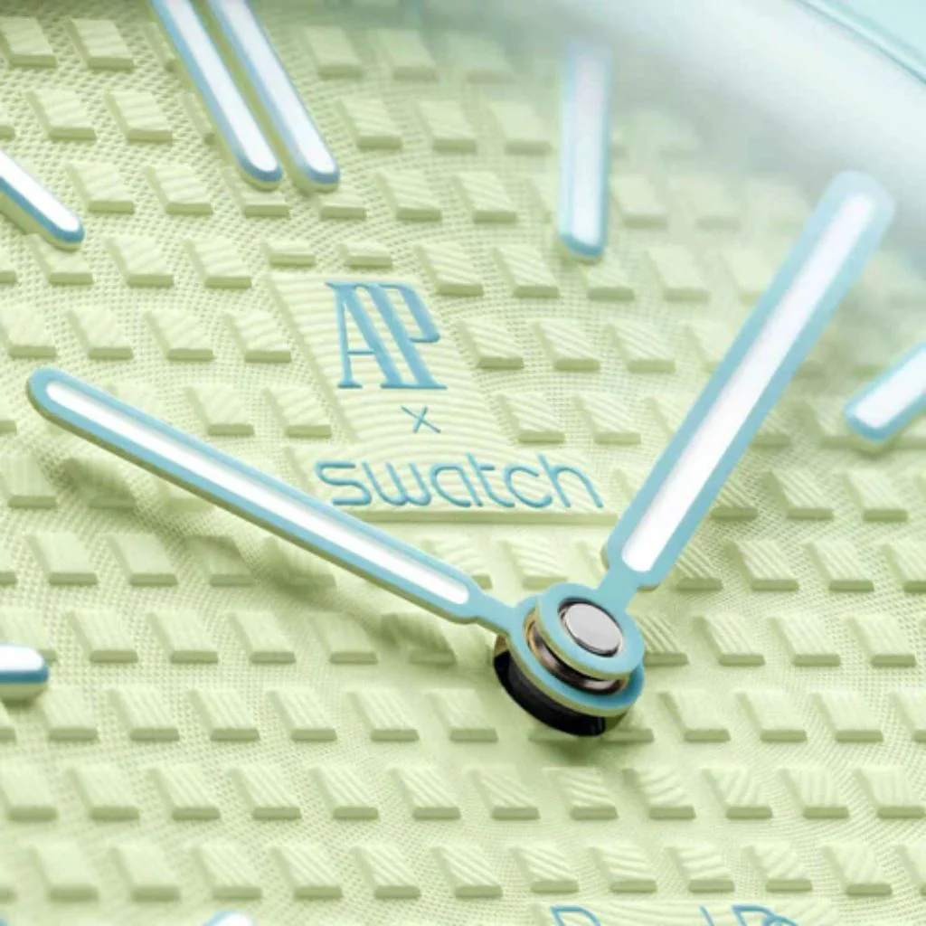 Swatch x Audemars Piguet Bioceramic Royal Pop Blaue Acht SSX03L101N - Image 3