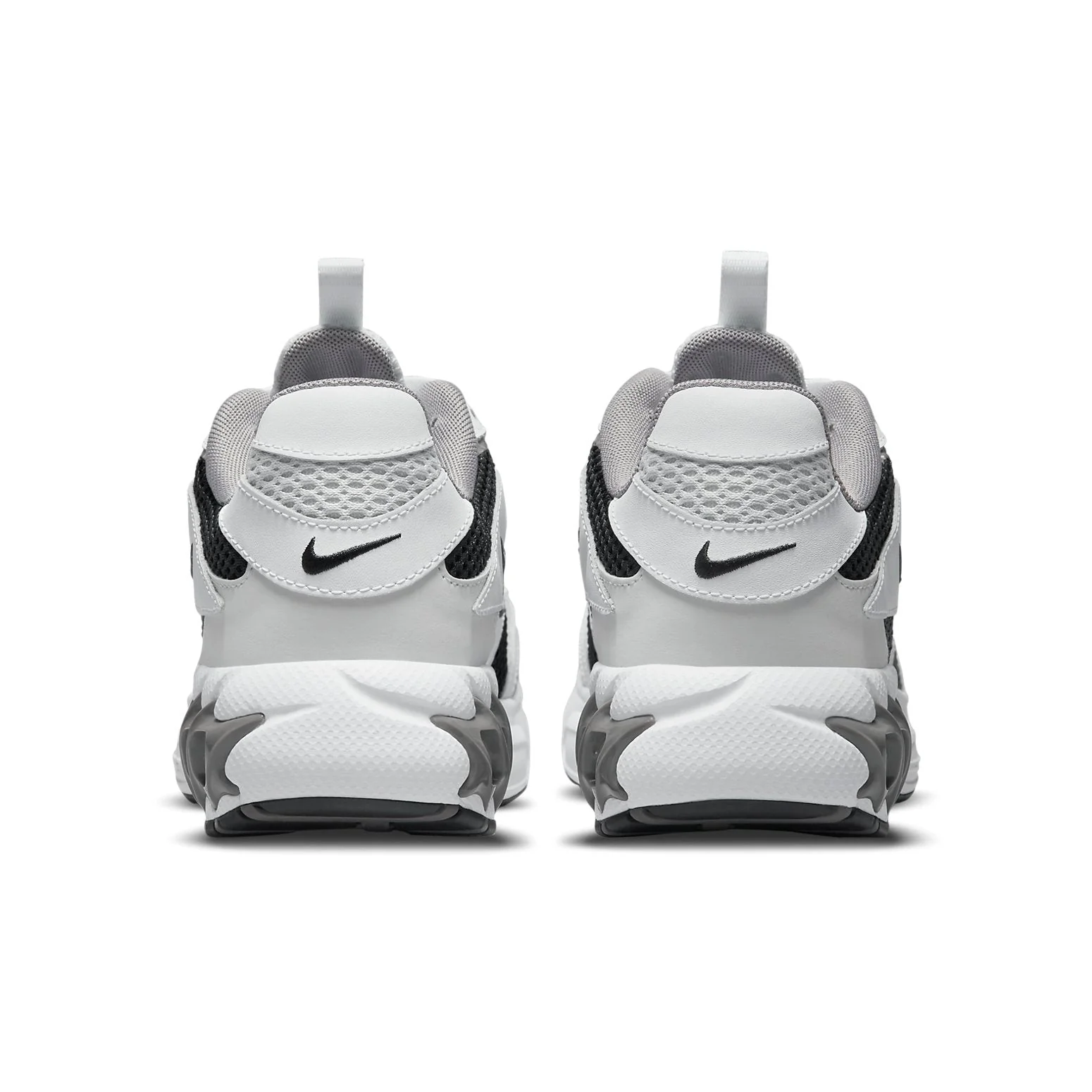 Nike Zoom Air Fire Low-Top White Black W - Image 5